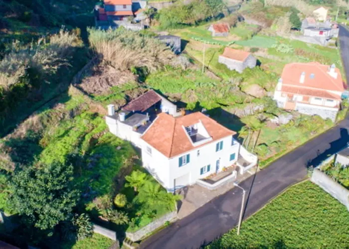 Appartement Elegant In + Terrace + 120 M² Levada Grande