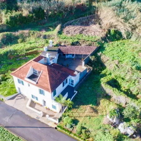 Elegant In + Terrace + 120 M² * Levada Grande