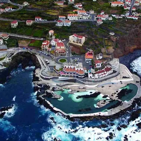 Elegant In + Terrace + 120 M² Levada Grande