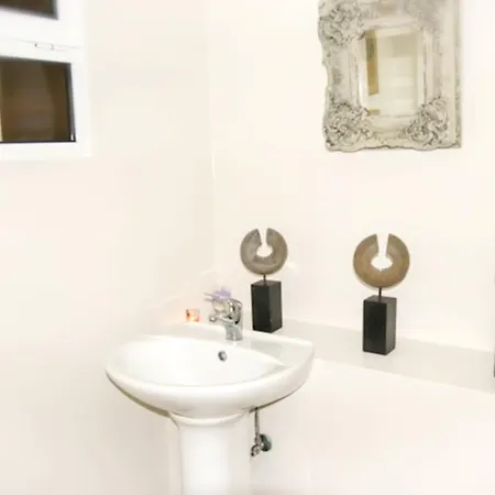 Elegant In + Terrace + 120 M²