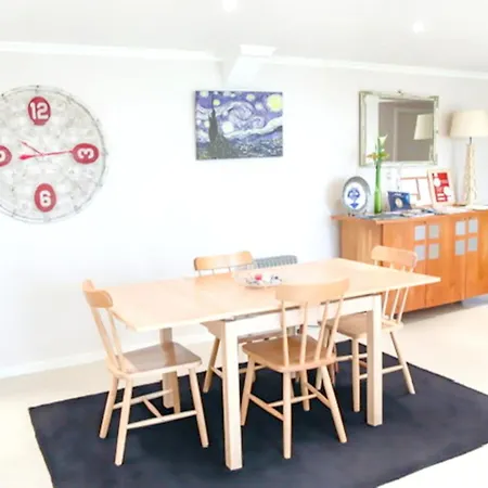 Elegant In + Terrace + 120 M² アパート *