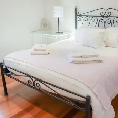 Apartment Elegant In + Terrace + 120 M² *